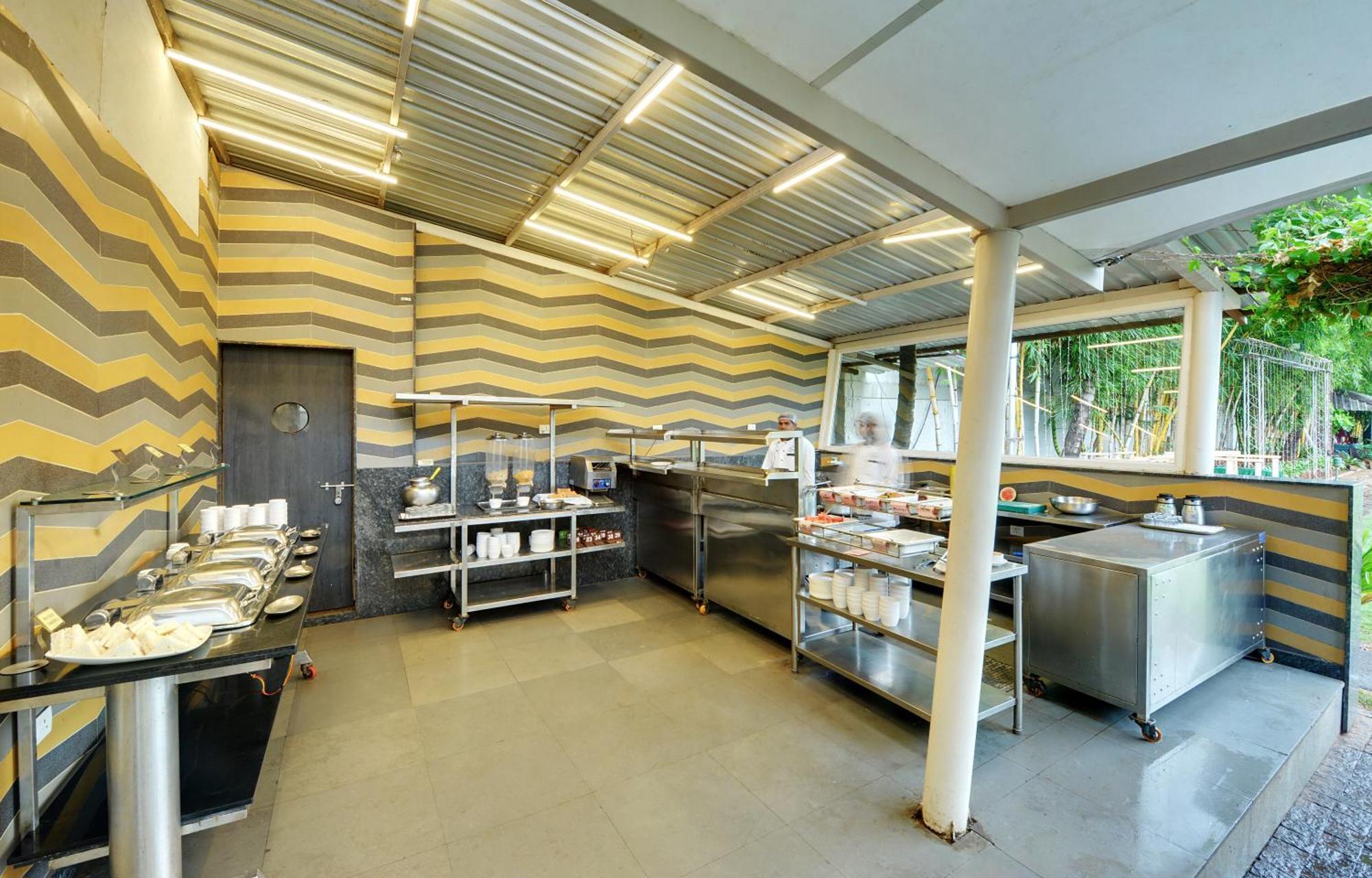 Hotel Sankam Residency เบลกวม ภายนอก รูปภาพ