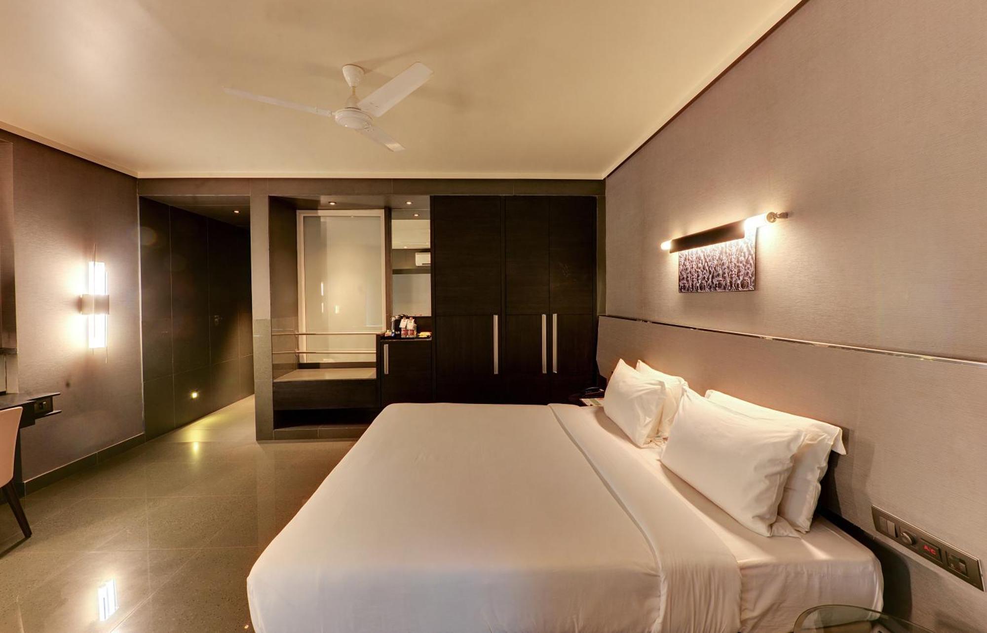Hotel Sankam Residency เบลกวม ภายนอก รูปภาพ