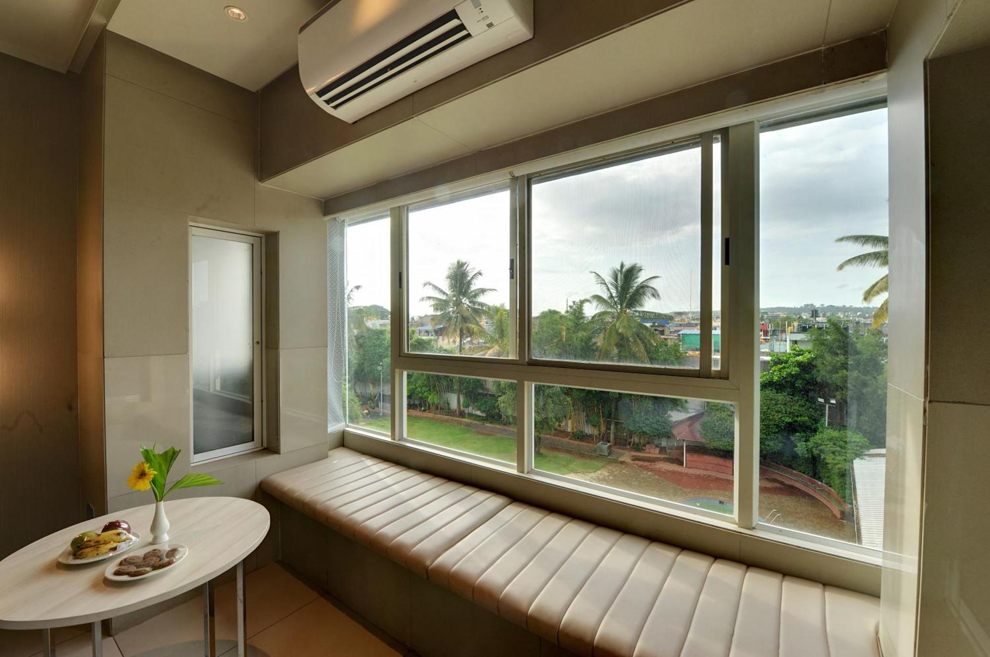 Hotel Sankam Residency เบลกวม ภายนอก รูปภาพ