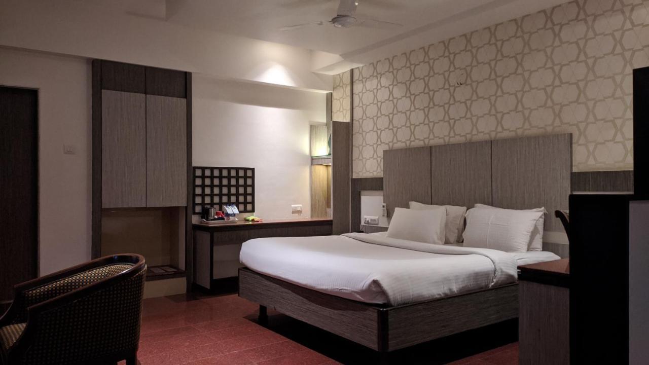 Hotel Sankam Residency เบลกวม ภายนอก รูปภาพ